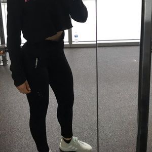 Black energy leggings